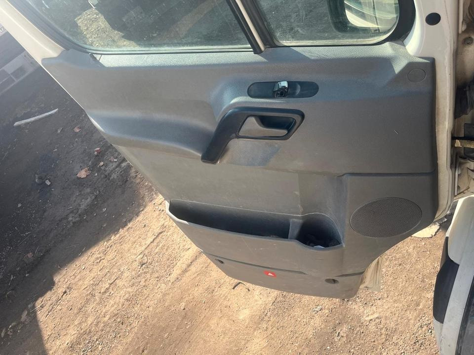 VW Crafter Fahrertür, Tür links weiß mit Spiegel - Varaosat: kuva  VW Crafter Fahrertür, Tür links weiß mit Spiegel - Varaosat VW Crafter Fahrertür, Tür links weiß mit Spiegel - Varaosat: kuva  VW Crafter Fahrertür, Tür links weiß mit Spiegel - Varaosat