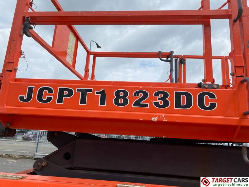 Leasing Dingli JCPT1823DC Electric 4x4 Scissor Work Lift 1800cm  Dingli JCPT1823DC Electric 4x4 Scissor Work Lift 1800cm: kuva Leasing Dingli JCPT1823DC Electric 4x4 Scissor Work Lift 1800cm  Dingli JCPT1823DC Electric 4x4 Scissor Work Lift 1800cm