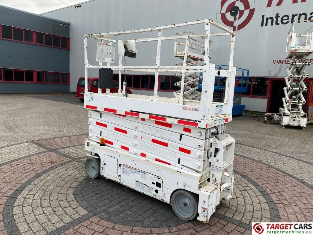 Genie GS-3232 Electric Scissor Work Lift 1175cm - Saksilava: kuva Genie GS-3232 Electric Scissor Work Lift 1175cm - Saksilava Genie GS-3232 Electric Scissor Work Lift 1175cm - Saksilava: kuva Genie GS-3232 Electric Scissor Work Lift 1175cm - Saksilava