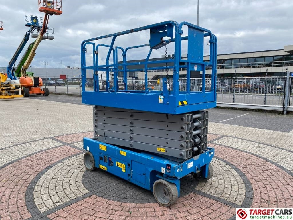 Genie GS-4047 Electric Scissor Work Lift 1389cm - Saksilava: kuva Genie GS-4047 Electric Scissor Work Lift 1389cm - Saksilava Genie GS-4047 Electric Scissor Work Lift 1389cm - Saksilava: kuva Genie GS-4047 Electric Scissor Work Lift 1389cm - Saksilava