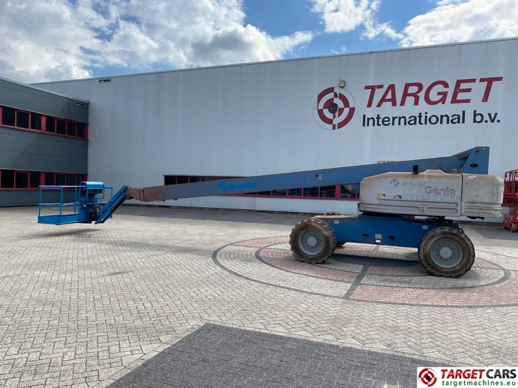 Kuukulkija Genie S-85 Telescopic 4x4 Diesel Boom Work Lift 2790cm: kuva Kuukulkija Genie S-85 Telescopic 4x4 Diesel Boom Work Lift 2790cm