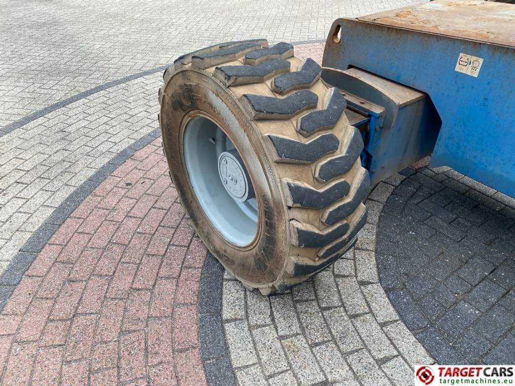 Kuukulkija Genie S-85 Telescopic 4x4 Diesel Boom Work Lift 2790cm: kuva Kuukulkija Genie S-85 Telescopic 4x4 Diesel Boom Work Lift 2790cm