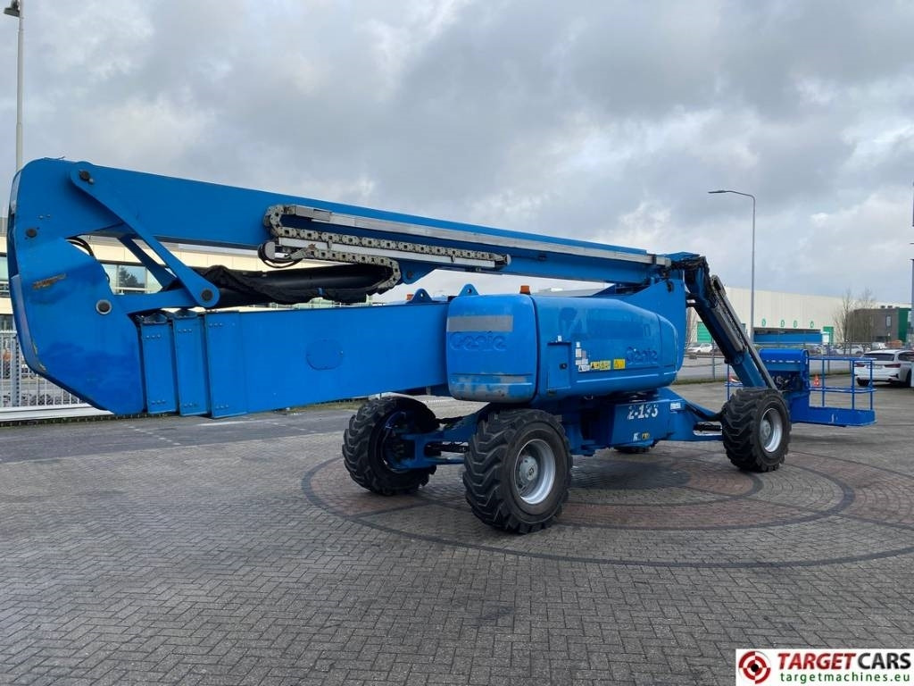 Genie Z-135/70 Articulated 4x4x4 Diesel Boom Lift 4315cm - Puomilava: kuva Genie Z-135/70 Articulated 4x4x4 Diesel Boom Lift 4315cm - Puomilava Genie Z-135/70 Articulated 4x4x4 Diesel Boom Lift 4315cm - Puomilava: kuva Genie Z-135/70 Articulated 4x4x4 Diesel Boom Lift 4315cm - Puomilava