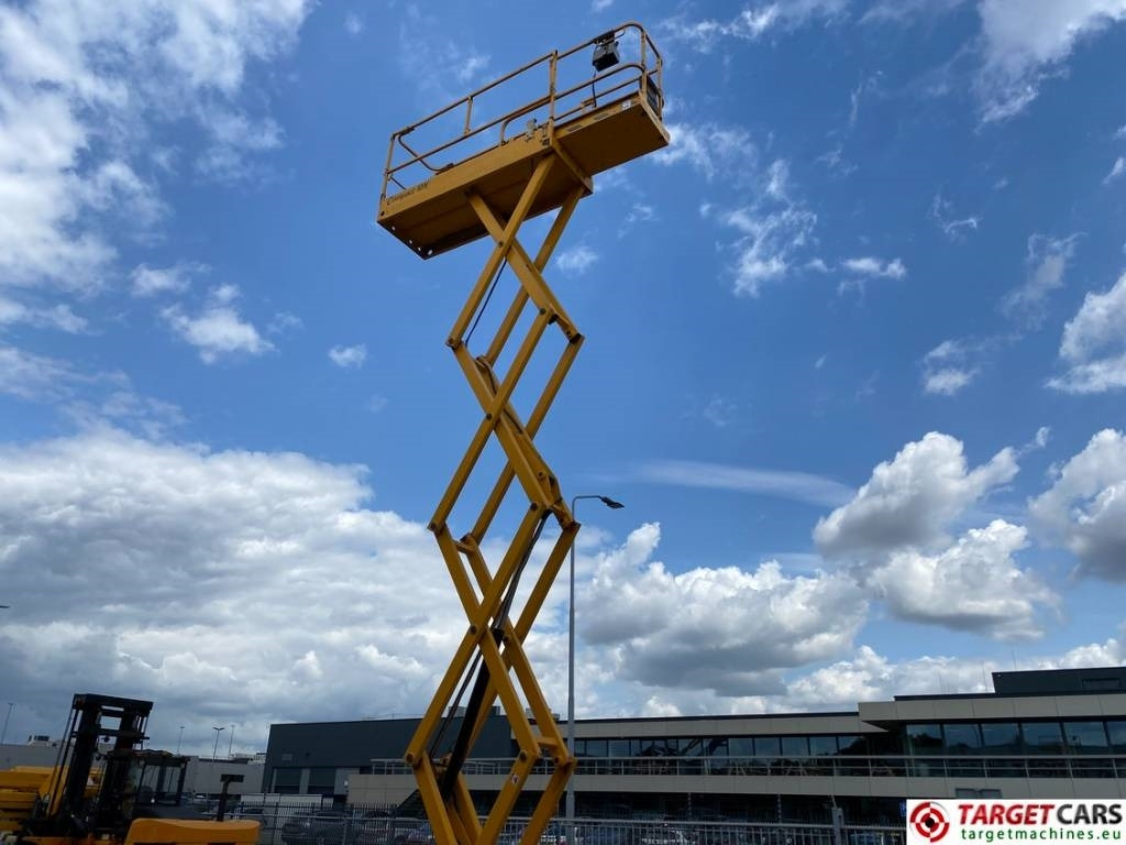 Saksilava Haulotte Compact 10N Electric Scissor Work Lift 1000cm: kuva Saksilava Haulotte Compact 10N Electric Scissor Work Lift 1000cm
