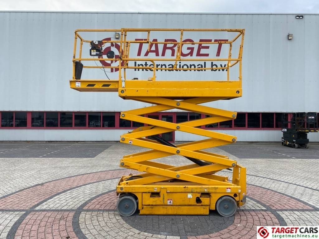 Haulotte Compact 10N Electric Scissor Work Lift 1000cm - Saksilava: kuva Haulotte Compact 10N Electric Scissor Work Lift 1000cm - Saksilava Haulotte Compact 10N Electric Scissor Work Lift 1000cm - Saksilava: kuva Haulotte Compact 10N Electric Scissor Work Lift 1000cm - Saksilava