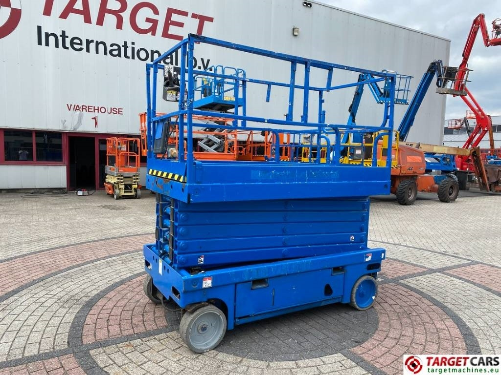 Haulotte Compact 14 Electric Scissor Work Lift 1385cm - Saksilava: kuva Haulotte Compact 14 Electric Scissor Work Lift 1385cm - Saksilava Haulotte Compact 14 Electric Scissor Work Lift 1385cm - Saksilava: kuva Haulotte Compact 14 Electric Scissor Work Lift 1385cm - Saksilava