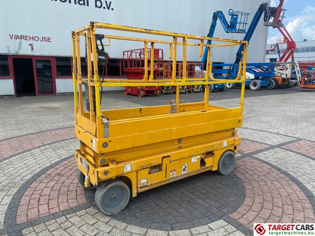 Haulotte Compact 8 Electric Scissor Work Lift 818cm - Saksilava: kuva Haulotte Compact 8 Electric Scissor Work Lift 818cm - Saksilava Haulotte Compact 8 Electric Scissor Work Lift 818cm - Saksilava: kuva Haulotte Compact 8 Electric Scissor Work Lift 818cm - Saksilava