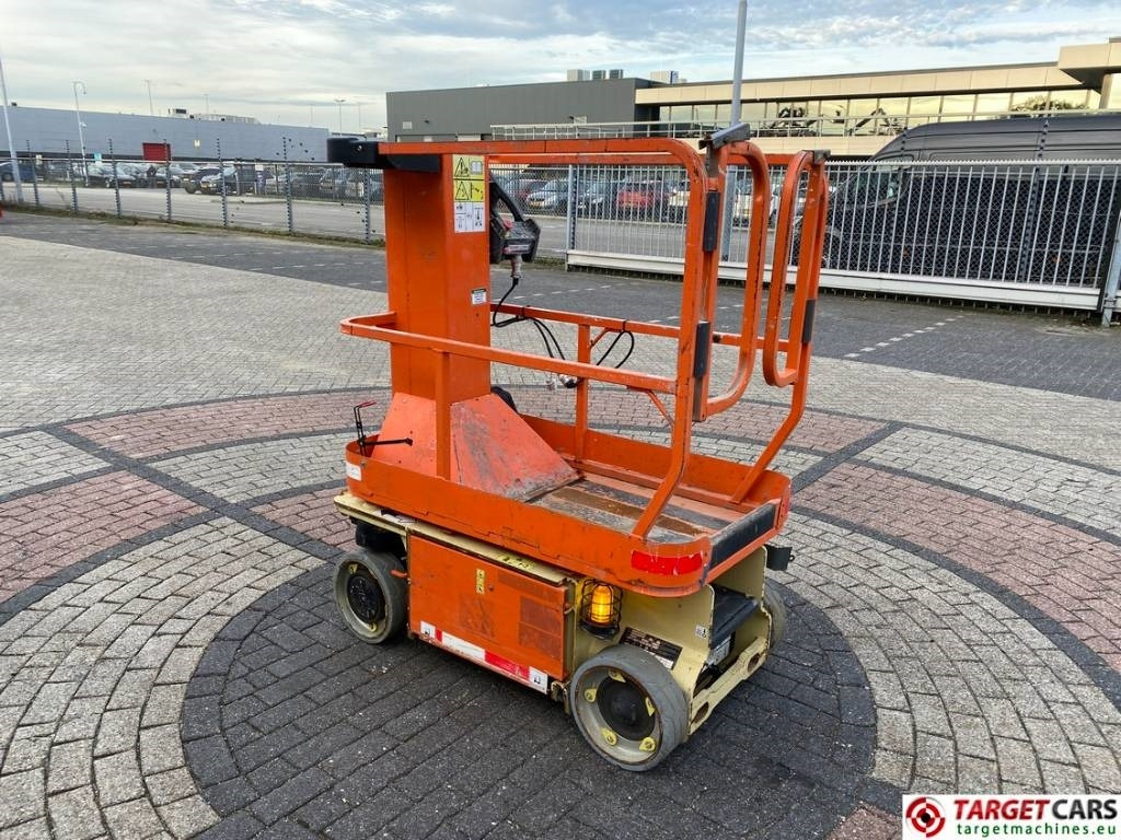 JLG 1230ES Electric Vertical Mast Work Lift 566cm - Pystymastonostin: kuva JLG 1230ES Electric Vertical Mast Work Lift 566cm - Pystymastonostin JLG 1230ES Electric Vertical Mast Work Lift 566cm - Pystymastonostin: kuva JLG 1230ES Electric Vertical Mast Work Lift 566cm - Pystymastonostin
