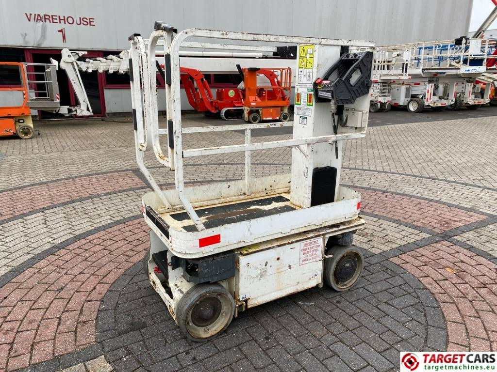 JLG 1230ES Electric Vertical Mast Work Lift 566cm - Pystymastonostin: kuva JLG 1230ES Electric Vertical Mast Work Lift 566cm - Pystymastonostin JLG 1230ES Electric Vertical Mast Work Lift 566cm - Pystymastonostin: kuva JLG 1230ES Electric Vertical Mast Work Lift 566cm - Pystymastonostin
