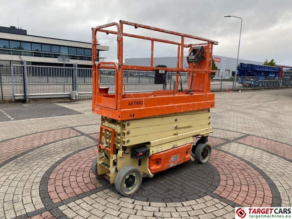JLG 2632ES Electric Scissor Work Lift 977cm - Saksilava: kuva JLG 2632ES Electric Scissor Work Lift 977cm - Saksilava JLG 2632ES Electric Scissor Work Lift 977cm - Saksilava: kuva JLG 2632ES Electric Scissor Work Lift 977cm - Saksilava