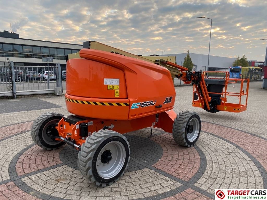 JLG EC450AJ Lithium-Ion Articulated Boom Lift 1572cm - Puomilava: kuva JLG EC450AJ Lithium-Ion Articulated Boom Lift 1572cm - Puomilava JLG EC450AJ Lithium-Ion Articulated Boom Lift 1572cm - Puomilava: kuva JLG EC450AJ Lithium-Ion Articulated Boom Lift 1572cm - Puomilava