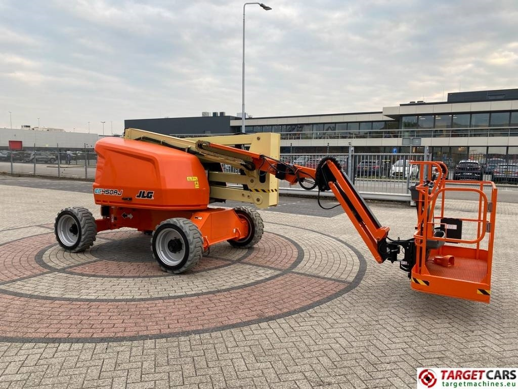 JLG EC450AJ Lithium-Ion Articulated Boom Lift 1572cm - Puomilava: kuva JLG EC450AJ Lithium-Ion Articulated Boom Lift 1572cm - Puomilava JLG EC450AJ Lithium-Ion Articulated Boom Lift 1572cm - Puomilava: kuva JLG EC450AJ Lithium-Ion Articulated Boom Lift 1572cm - Puomilava