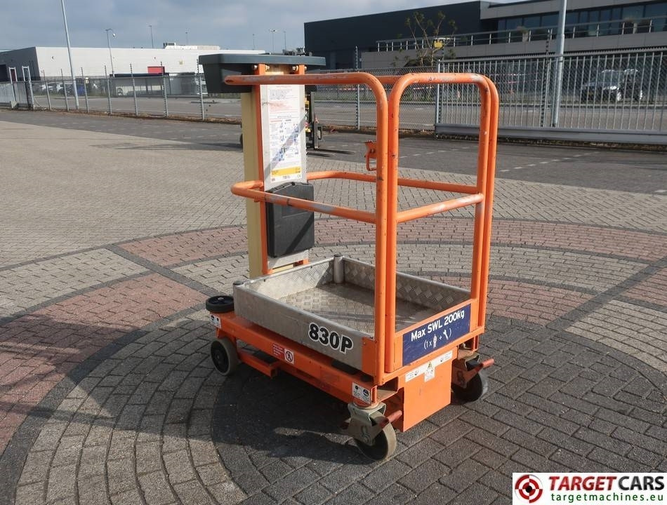 JLG Power Tower Nano 830P Vertical Lift 450cm - Henkilönostin: kuva JLG Power Tower Nano 830P Vertical Lift 450cm - Henkilönostin JLG Power Tower Nano 830P Vertical Lift 450cm - Henkilönostin: kuva JLG Power Tower Nano 830P Vertical Lift 450cm - Henkilönostin