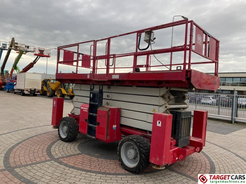 MEC 6092RT Diesel 4x4 Scissor Work Lift 2020cm - Saksilava: kuva MEC 6092RT Diesel 4x4 Scissor Work Lift 2020cm - Saksilava MEC 6092RT Diesel 4x4 Scissor Work Lift 2020cm - Saksilava: kuva MEC 6092RT Diesel 4x4 Scissor Work Lift 2020cm - Saksilava