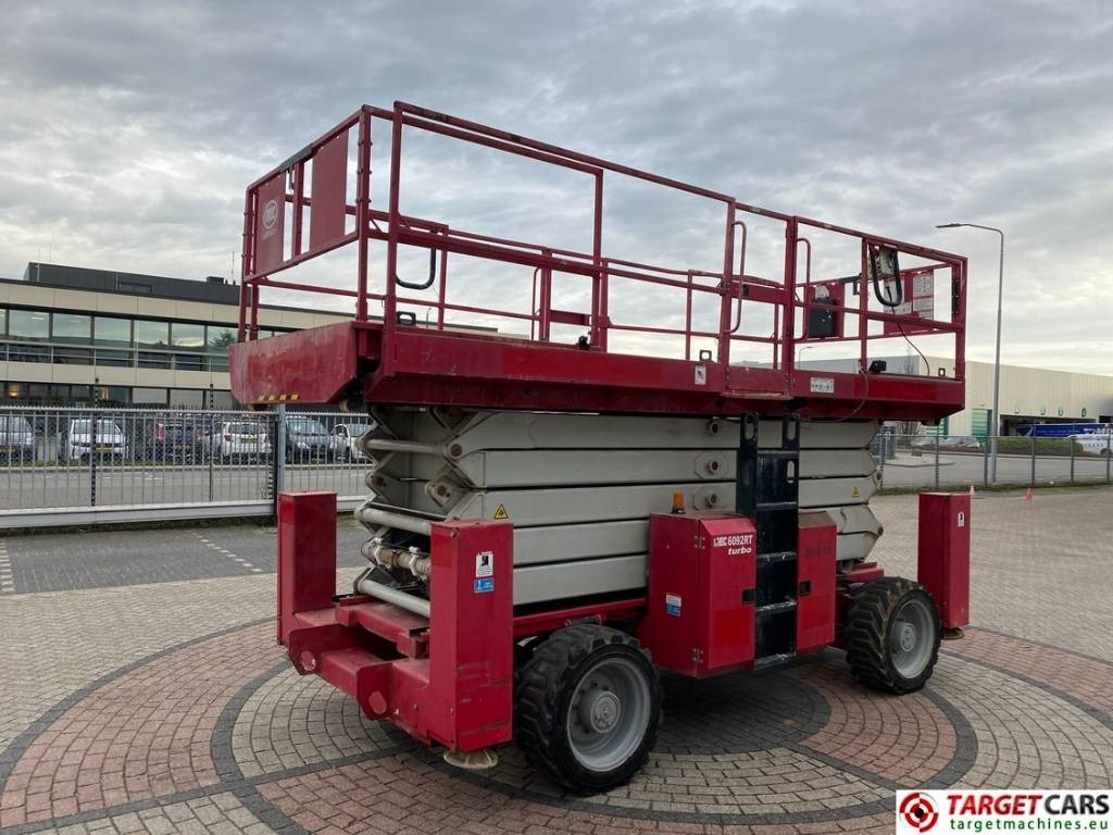 MEC 6092RT Diesel 4x4 Scissor Work Lift 2020cm - Saksilava: kuva MEC 6092RT Diesel 4x4 Scissor Work Lift 2020cm - Saksilava MEC 6092RT Diesel 4x4 Scissor Work Lift 2020cm - Saksilava: kuva MEC 6092RT Diesel 4x4 Scissor Work Lift 2020cm - Saksilava