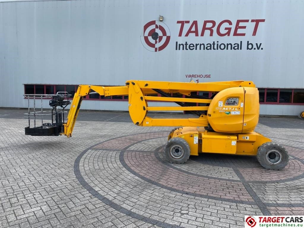 Puomilava Manitou 170AETJL Electric Articulated Boom WorkLift 1690cm: kuva Puomilava Manitou 170AETJL Electric Articulated Boom WorkLift 1690cm