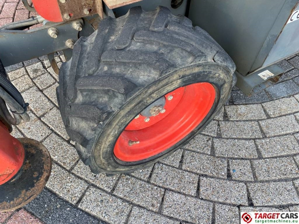 Saksilava SkyJack SJ6826RT Diesel 4x4 Scissor 6826 Work Lift 992cm: kuva Saksilava SkyJack SJ6826RT Diesel 4x4 Scissor 6826 Work Lift 992cm