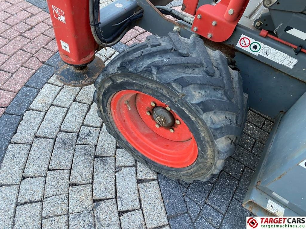 Saksilava SkyJack SJ6826RT Diesel 4x4 Scissor 6826 Work Lift 992cm: kuva Saksilava SkyJack SJ6826RT Diesel 4x4 Scissor 6826 Work Lift 992cm