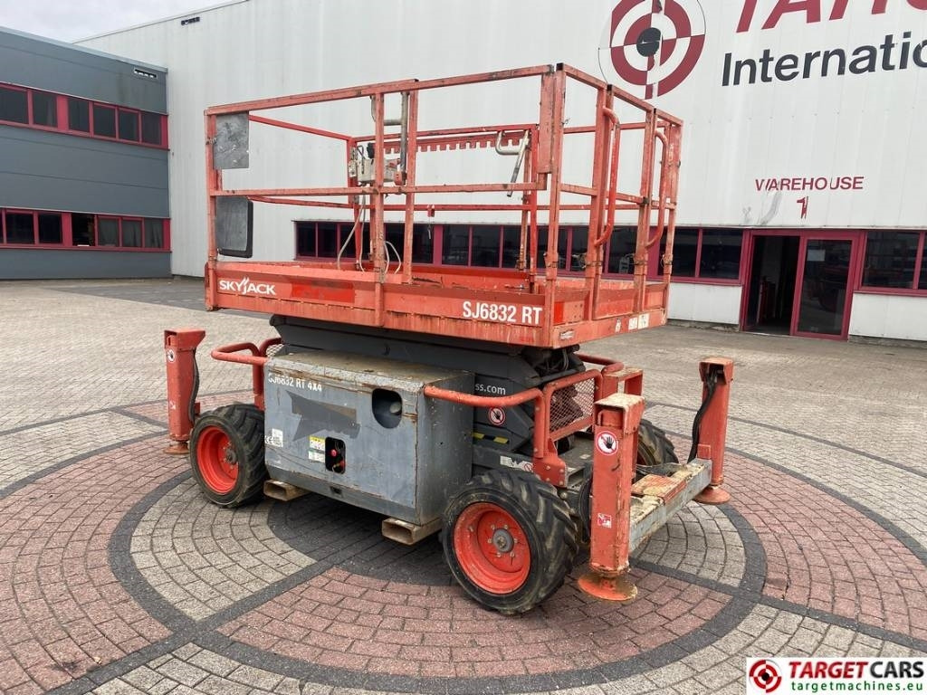 SkyJack SJ6832 RT Diesel 4x4 Scissor Work Lift 1180cm - Saksilava: kuva SkyJack SJ6832 RT Diesel 4x4 Scissor Work Lift 1180cm - Saksilava SkyJack SJ6832 RT Diesel 4x4 Scissor Work Lift 1180cm - Saksilava: kuva SkyJack SJ6832 RT Diesel 4x4 Scissor Work Lift 1180cm - Saksilava