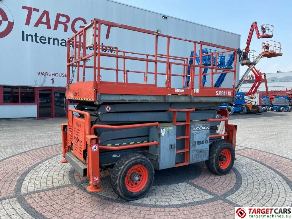 SkyJack SJ8841 RT Diesel 4x4 Scissor Work Lift 1430cm - Saksilava: kuva SkyJack SJ8841 RT Diesel 4x4 Scissor Work Lift 1430cm - Saksilava SkyJack SJ8841 RT Diesel 4x4 Scissor Work Lift 1430cm - Saksilava: kuva SkyJack SJ8841 RT Diesel 4x4 Scissor Work Lift 1430cm - Saksilava