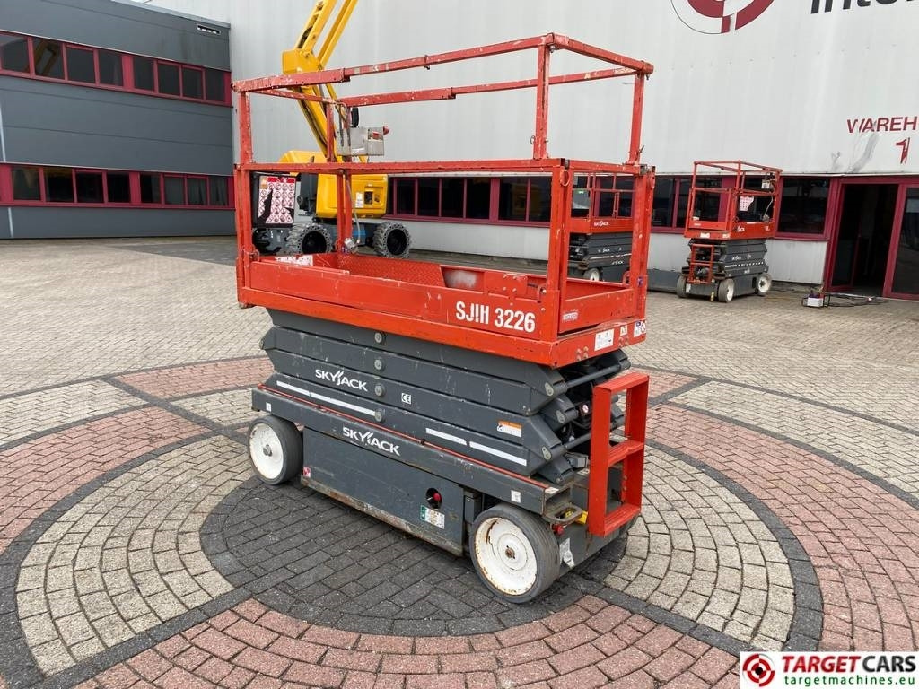 SkyJack SJIII-3226 Electric 3226 Scissor Work Lift 990cm - Saksilava: kuva SkyJack SJIII-3226 Electric 3226 Scissor Work Lift 990cm - Saksilava SkyJack SJIII-3226 Electric 3226 Scissor Work Lift 990cm - Saksilava: kuva SkyJack SJIII-3226 Electric 3226 Scissor Work Lift 990cm - Saksilava