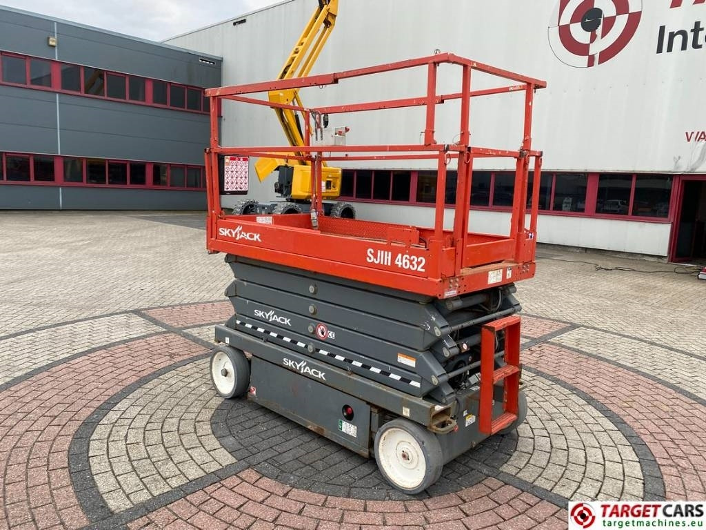 SkyJack SJIII-4632 Electric 4632 Scissor Work Lift 1170cm - Saksilava: kuva SkyJack SJIII-4632 Electric 4632 Scissor Work Lift 1170cm - Saksilava SkyJack SJIII-4632 Electric 4632 Scissor Work Lift 1170cm - Saksilava: kuva SkyJack SJIII-4632 Electric 4632 Scissor Work Lift 1170cm - Saksilava