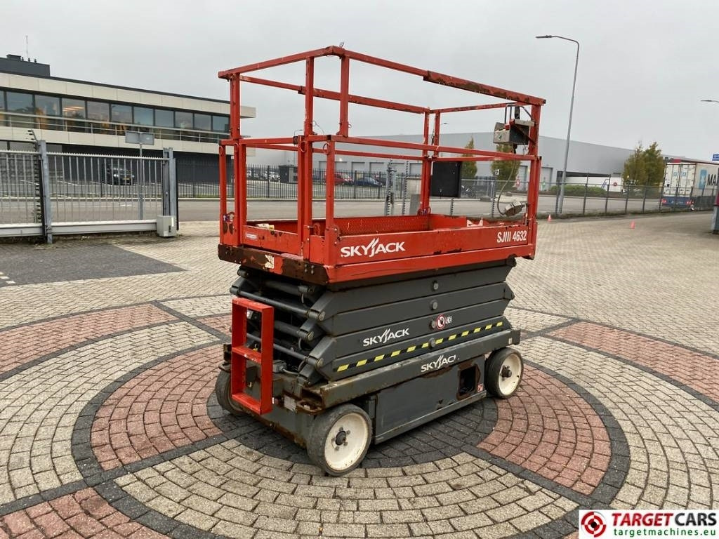 SkyJack SJIII-4632 Electric 4632 Scissor Work Lift 1170cm - Saksilava: kuva SkyJack SJIII-4632 Electric 4632 Scissor Work Lift 1170cm - Saksilava SkyJack SJIII-4632 Electric 4632 Scissor Work Lift 1170cm - Saksilava: kuva SkyJack SJIII-4632 Electric 4632 Scissor Work Lift 1170cm - Saksilava