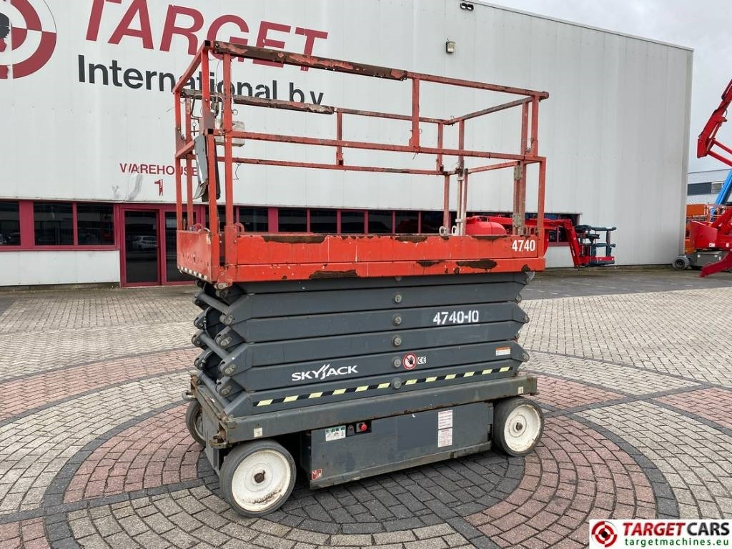 SkyJack SJIII-4740 Electric Scissor 4740 Work Lift 1380cm - Saksilava: kuva SkyJack SJIII-4740 Electric Scissor 4740 Work Lift 1380cm - Saksilava SkyJack SJIII-4740 Electric Scissor 4740 Work Lift 1380cm - Saksilava: kuva SkyJack SJIII-4740 Electric Scissor 4740 Work Lift 1380cm - Saksilava