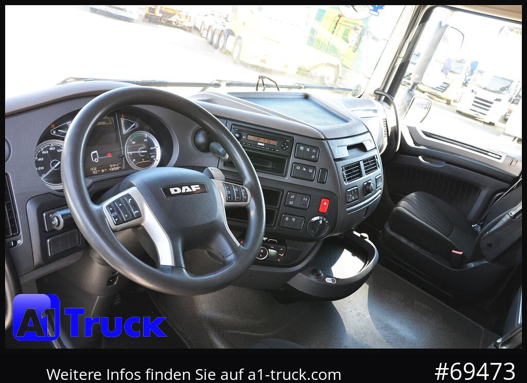 Interior photo 1: Konttialus/ Vaihtokuormatilat kuorma-auto DAF DAF XF 480 FAR SSC Intarder Multiwechsler, 7.82