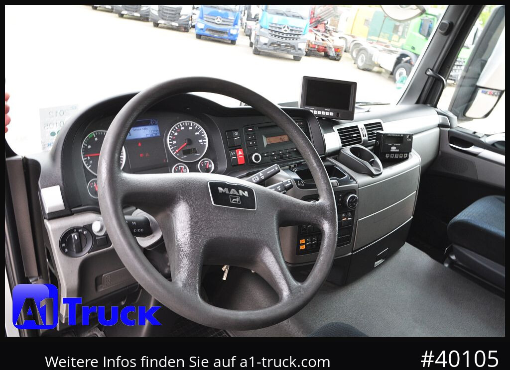 MAN TGS 26.360, Carrier 950 Rolltor LBW, Lift - Refrigeraattori kuorma-auto: kuva MAN TGS 26.360, Carrier 950 Rolltor LBW, Lift - Refrigeraattori kuorma-auto MAN TGS 26.360, Carrier 950 Rolltor LBW, Lift - Refrigeraattori kuorma-auto: kuva MAN TGS 26.360, Carrier 950 Rolltor LBW, Lift - Refrigeraattori kuorma-auto