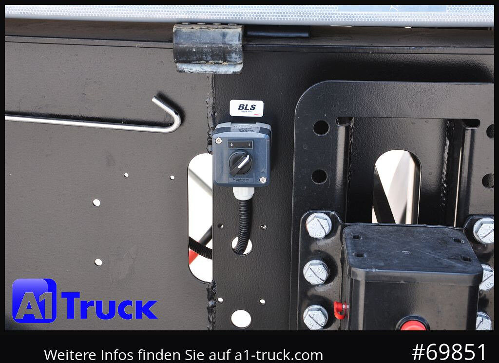 REISCH Mega  28m³ Lift Stahl  SAF Hardox - Kippiauto puoliperävaunu: kuva REISCH Mega  28m³ Lift Stahl  SAF Hardox - Kippiauto puoliperävaunu REISCH Mega  28m³ Lift Stahl  SAF Hardox - Kippiauto puoliperävaunu: kuva REISCH Mega  28m³ Lift Stahl  SAF Hardox - Kippiauto puoliperävaunu