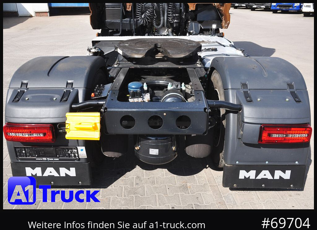 MAN TGX 18,480 BLS Intarder Standklima, Soundsysem - Vetopöytäauto: kuva MAN TGX 18,480 BLS Intarder Standklima, Soundsysem - Vetopöytäauto MAN TGX 18,480 BLS Intarder Standklima, Soundsysem - Vetopöytäauto: kuva MAN TGX 18,480 BLS Intarder Standklima, Soundsysem - Vetopöytäauto