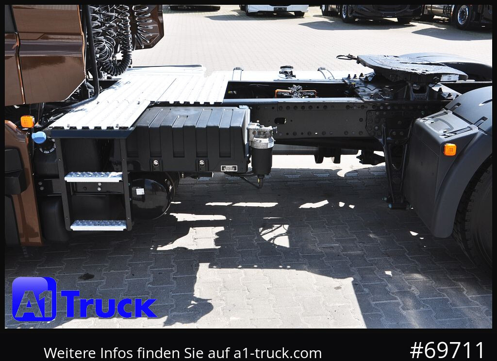 MAN TGX 18,480 BLS Intarder Standklima, Soundsystem - Vetopöytäauto: kuva MAN TGX 18,480 BLS Intarder Standklima, Soundsystem - Vetopöytäauto MAN TGX 18,480 BLS Intarder Standklima, Soundsystem - Vetopöytäauto: kuva MAN TGX 18,480 BLS Intarder Standklima, Soundsystem - Vetopöytäauto