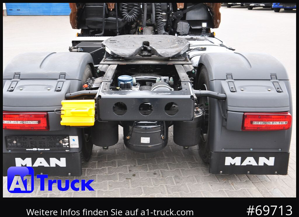 MAN TGX 18,480 BLS Intarder, Standklima, Soundsystem - Vetopöytäauto: kuva MAN TGX 18,480 BLS Intarder, Standklima, Soundsystem - Vetopöytäauto MAN TGX 18,480 BLS Intarder, Standklima, Soundsystem - Vetopöytäauto: kuva MAN TGX 18,480 BLS Intarder, Standklima, Soundsystem - Vetopöytäauto