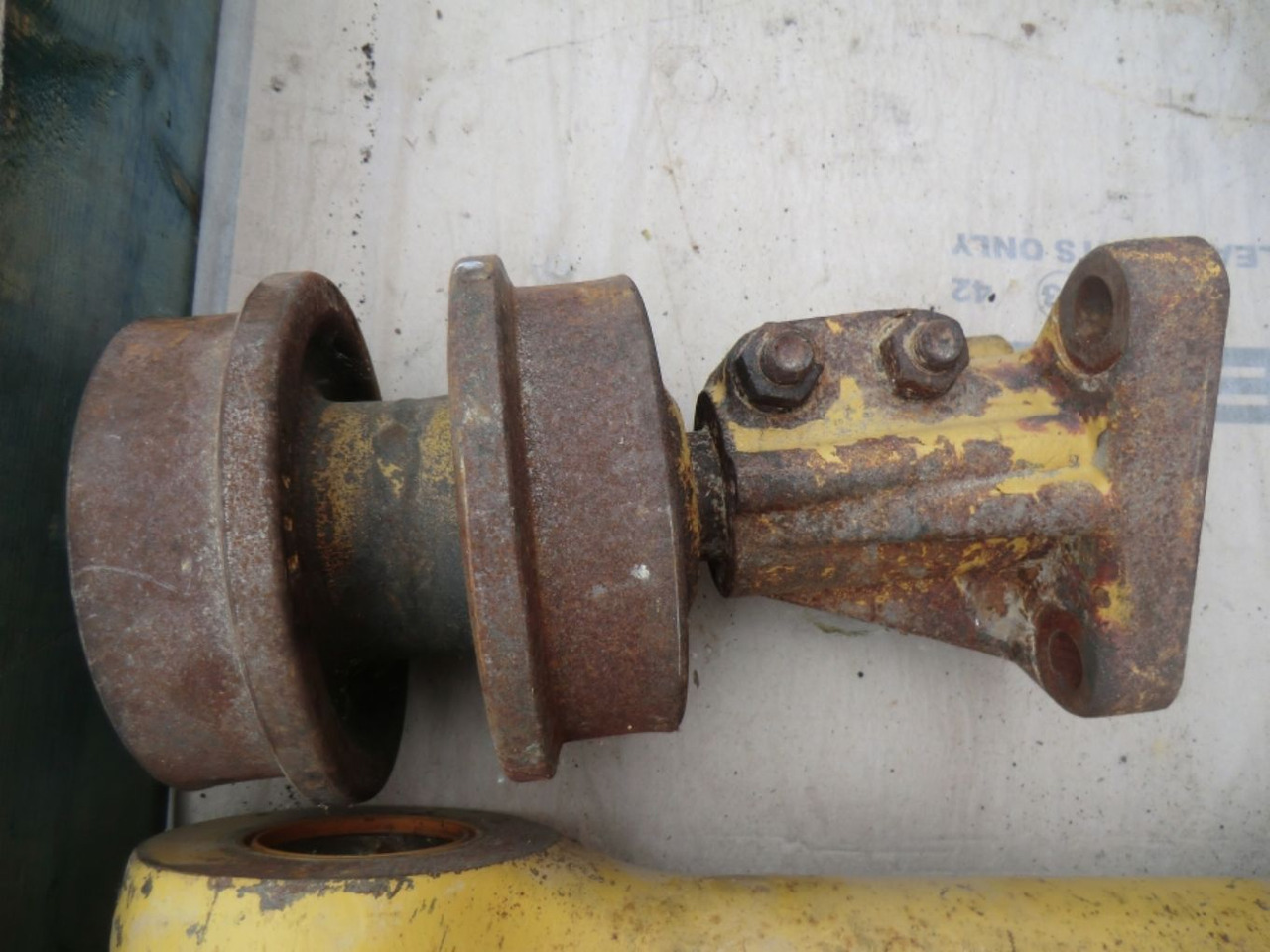 Caterpillar 963D RULLI SUPERIORI HEAVY-DUTY, SYSTEM ONE - Telarulla - Rakennuskoneet: kuva Caterpillar 963D RULLI SUPERIORI HEAVY-DUTY, SYSTEM ONE - Telarulla - Rakennuskoneet Caterpillar 963D RULLI SUPERIORI HEAVY-DUTY, SYSTEM ONE - Telarulla - Rakennuskoneet: kuva Caterpillar 963D RULLI SUPERIORI HEAVY-DUTY, SYSTEM ONE - Telarulla - Rakennuskoneet
