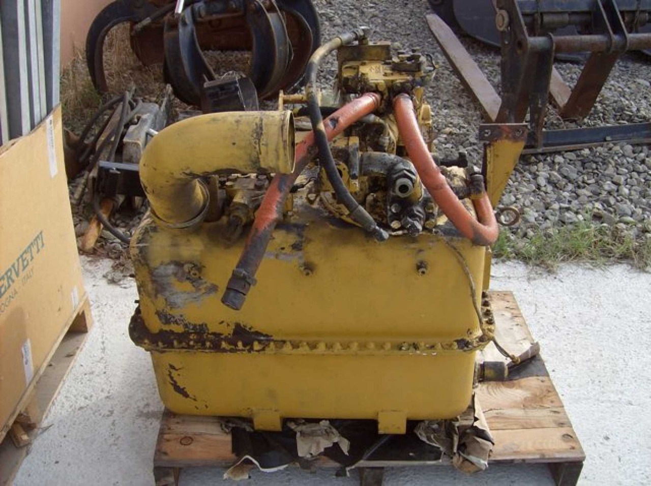 Caterpillar 966F II SERBATOIO - Päällirakenne ja ulkopinta - Rakennuskoneet: kuva Caterpillar 966F II SERBATOIO - Päällirakenne ja ulkopinta - Rakennuskoneet Caterpillar 966F II SERBATOIO - Päällirakenne ja ulkopinta - Rakennuskoneet: kuva Caterpillar 966F II SERBATOIO - Päällirakenne ja ulkopinta - Rakennuskoneet