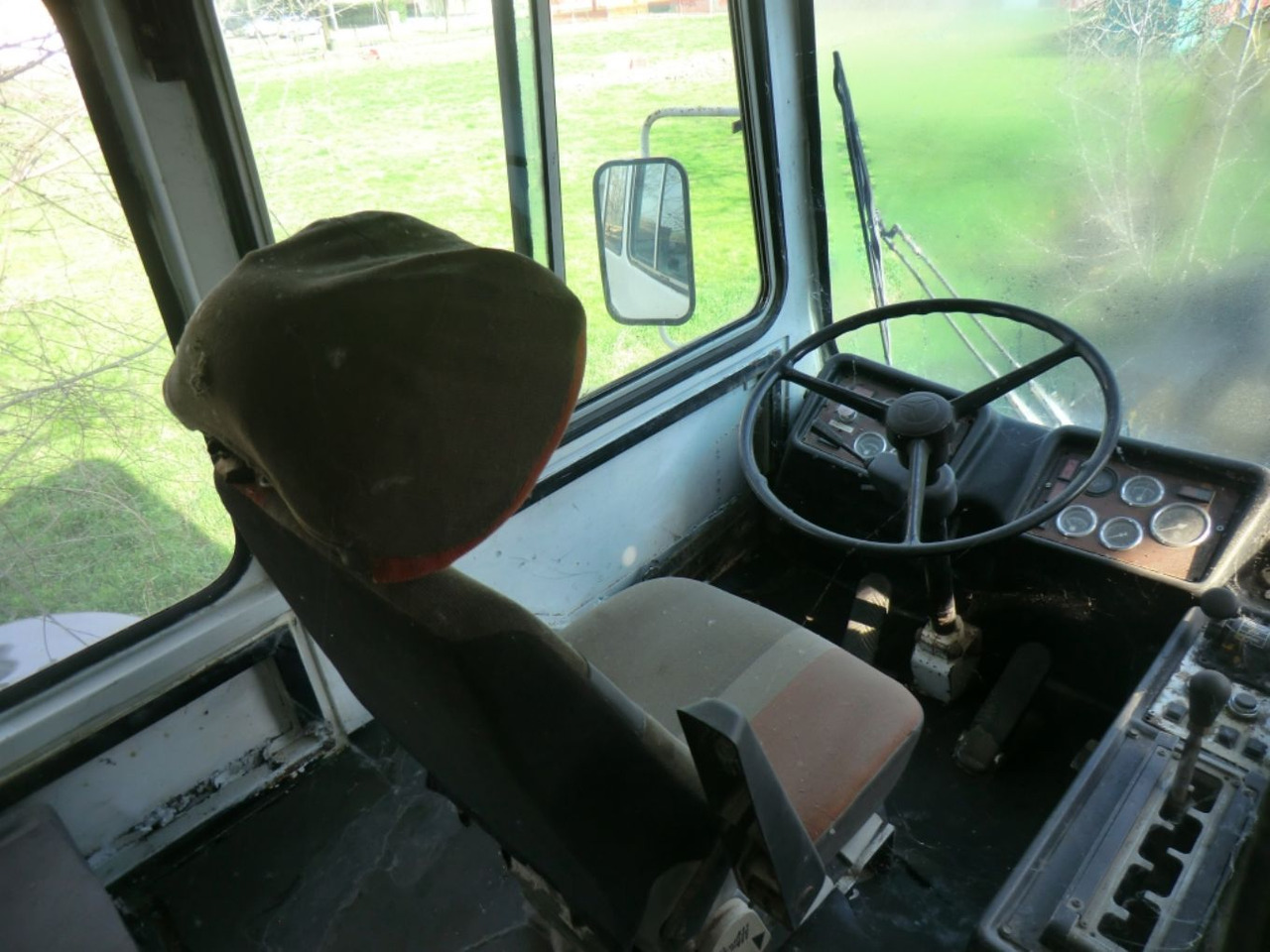 PERLINI DP655 - Maansiirtoauto: kuva PERLINI DP655 - Maansiirtoauto PERLINI DP655 - Maansiirtoauto: kuva PERLINI DP655 - Maansiirtoauto