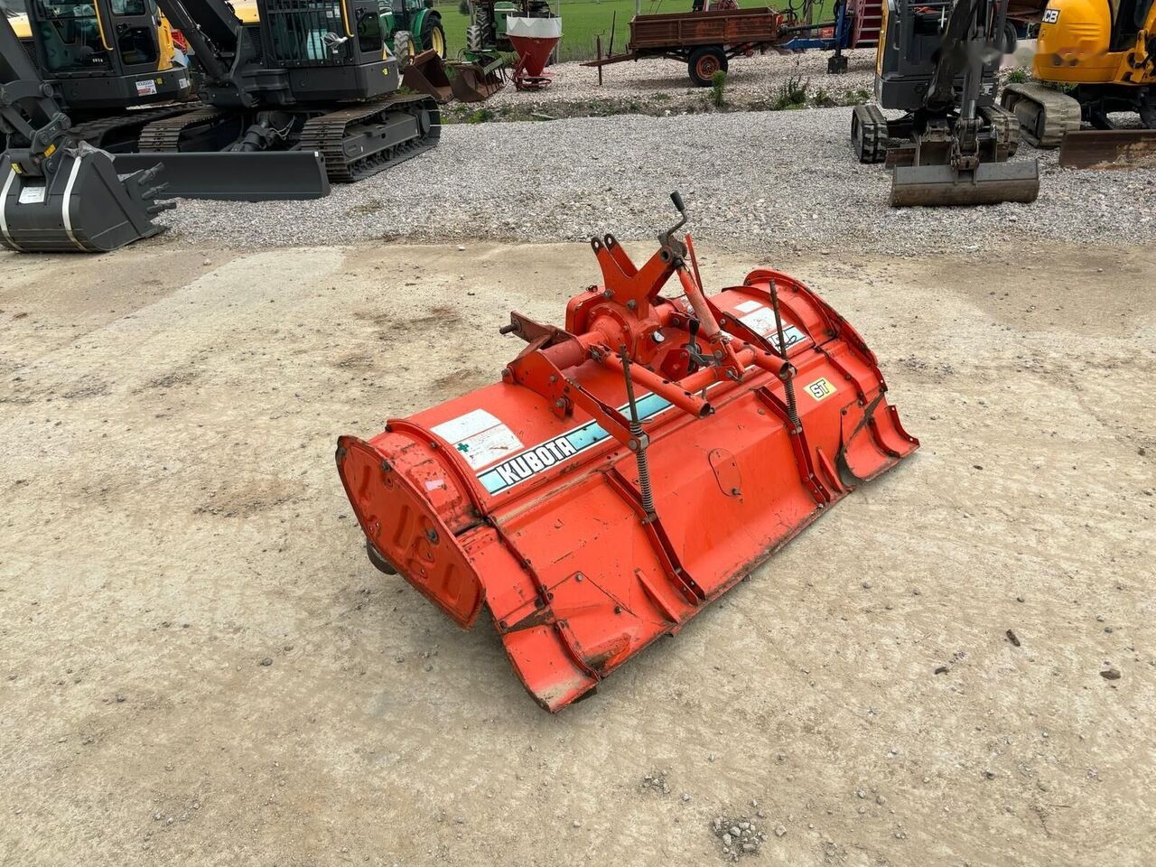 Kubota R 15 N - Kelajyrsin: kuva Kubota R 15 N - Kelajyrsin Kubota R 15 N - Kelajyrsin: kuva Kubota R 15 N - Kelajyrsin