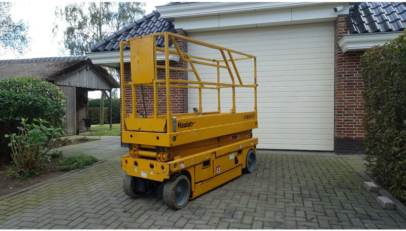 Haulotte Compact 8CU - Saksilava: kuva Haulotte Compact 8CU - Saksilava Haulotte Compact 8CU - Saksilava: kuva Haulotte Compact 8CU - Saksilava