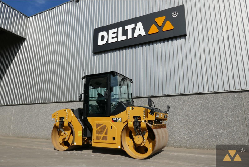 Caterpillar CB10 - Jyrä: kuva Caterpillar CB10 - Jyrä Caterpillar CB10 - Jyrä: kuva Caterpillar CB10 - Jyrä