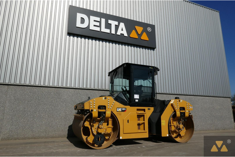 Caterpillar CB13 - Jyrä: kuva Caterpillar CB13 - Jyrä Caterpillar CB13 - Jyrä: kuva Caterpillar CB13 - Jyrä