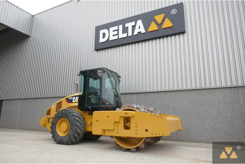 Caterpillar CP76 - Jyrä: kuva Caterpillar CP76 - Jyrä Caterpillar CP76 - Jyrä: kuva Caterpillar CP76 - Jyrä
