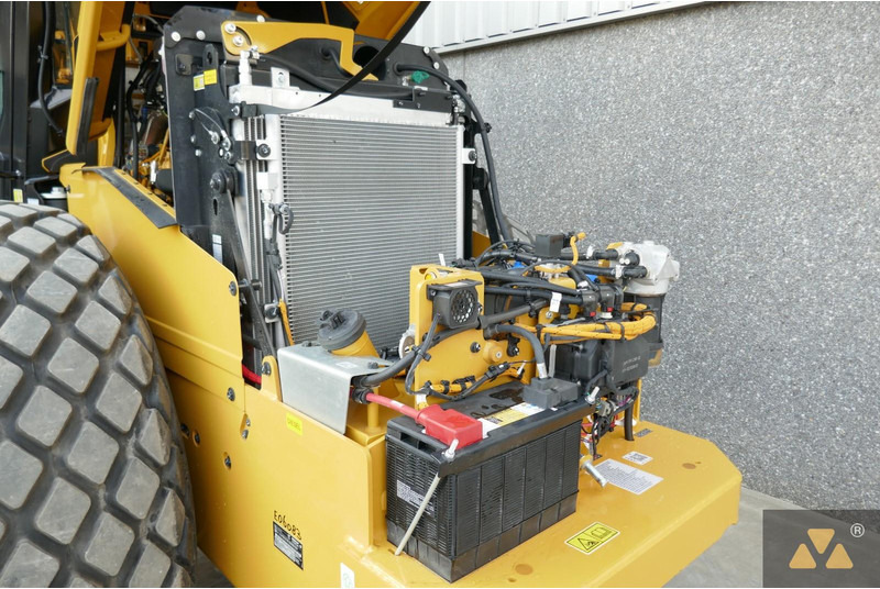 Uusi Jyrä Caterpillar CS10GC: kuva Uusi Jyrä Caterpillar CS10GC