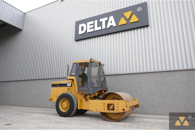 Caterpillar CS433C - Jyrä: kuva Caterpillar CS433C - Jyrä Caterpillar CS433C - Jyrä: kuva Caterpillar CS433C - Jyrä