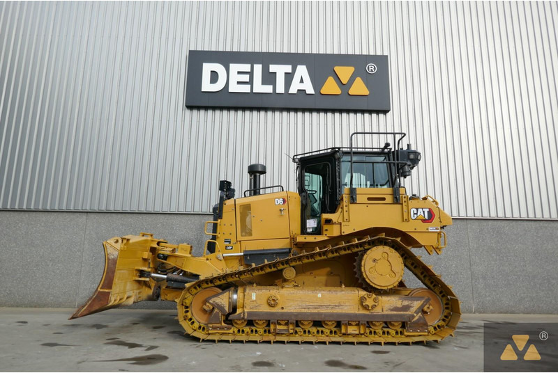 Caterpillar D6 LGP - Puskutraktori: kuva Caterpillar D6 LGP - Puskutraktori Caterpillar D6 LGP - Puskutraktori: kuva Caterpillar D6 LGP - Puskutraktori