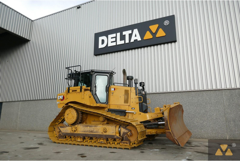 Caterpillar D6 LGP - Puskutraktori: kuva Caterpillar D6 LGP - Puskutraktori Caterpillar D6 LGP - Puskutraktori: kuva Caterpillar D6 LGP - Puskutraktori