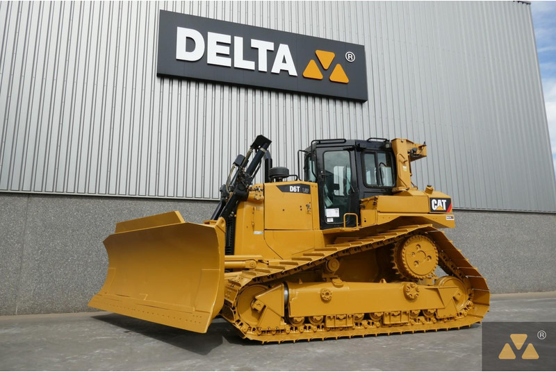 Caterpillar D6T LGP - Puskutraktori: kuva Caterpillar D6T LGP - Puskutraktori Caterpillar D6T LGP - Puskutraktori: kuva Caterpillar D6T LGP - Puskutraktori