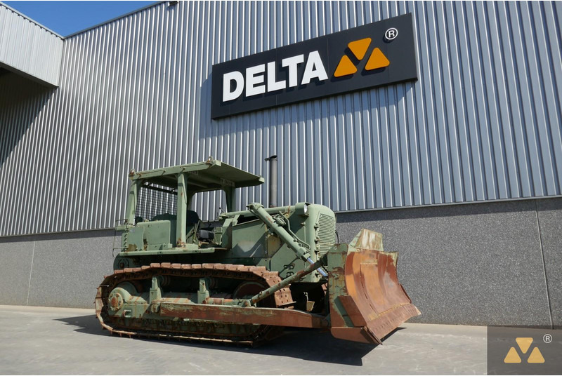Caterpillar D7F Ex-army - Puskutraktori: kuva Caterpillar D7F Ex-army - Puskutraktori Caterpillar D7F Ex-army - Puskutraktori: kuva Caterpillar D7F Ex-army - Puskutraktori