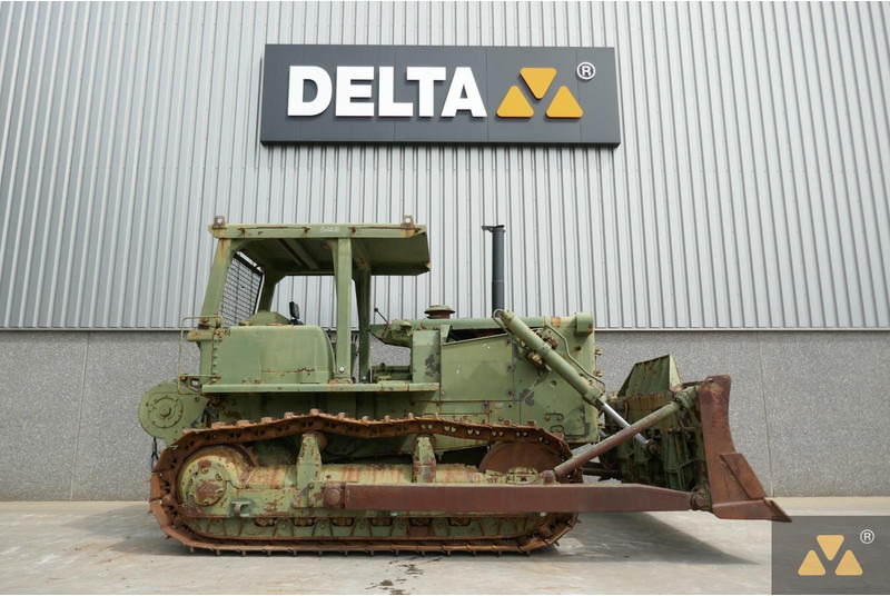 Caterpillar D7F Ex-army - Puskutraktori: kuva Caterpillar D7F Ex-army - Puskutraktori Caterpillar D7F Ex-army - Puskutraktori: kuva Caterpillar D7F Ex-army - Puskutraktori