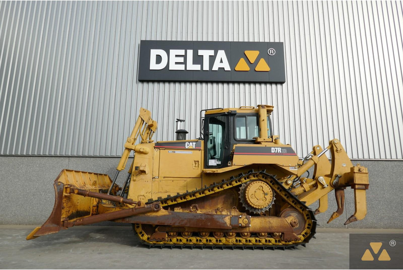 Caterpillar D7R XR Series II - Puskutraktori: kuva Caterpillar D7R XR Series II - Puskutraktori Caterpillar D7R XR Series II - Puskutraktori: kuva Caterpillar D7R XR Series II - Puskutraktori